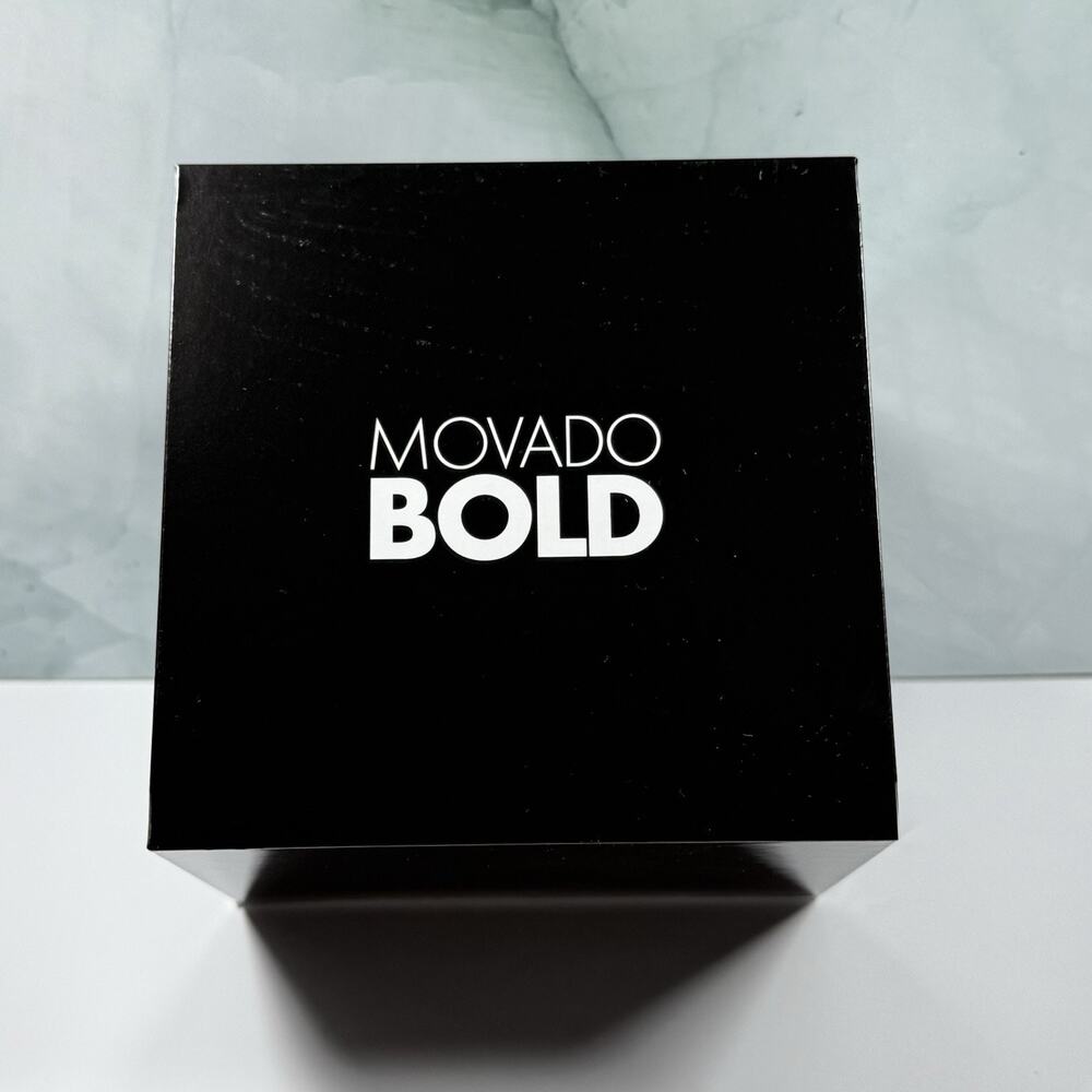 New Movado Bold Crystal Pave Silver Tone Bracelet 32mm Trend Watch 3600567 - Picture 4 of 4